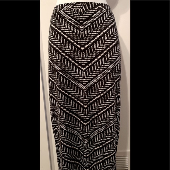 Woman’s skirt - Picture 1 of 1